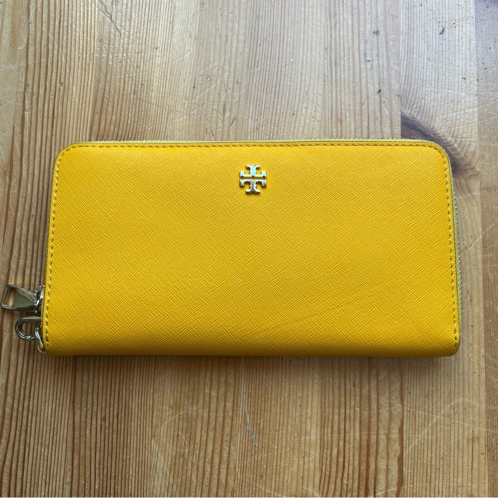Tory Burch Yellow Saffiano Leather Robinson Zip Wristlet Wallet